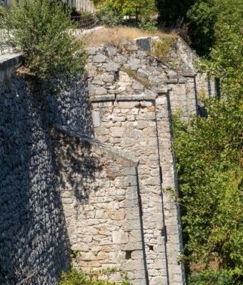 Mur de soutènement à Rocamadour (Anne-Sophie COLAS)